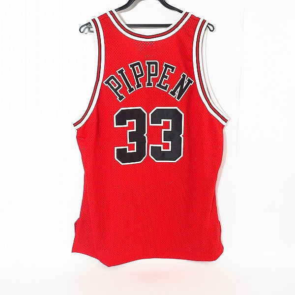 実際に弊社で買取させて頂いたCampion/チャンピオン NBA BULLS ブルズ #33 PIPPEN/ピッペン ゲームシャツ ユニフォーム 48の画像 1枚目