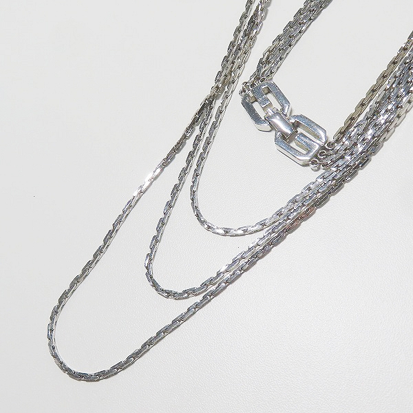 実際に弊社で買取させて頂いたGIVENCHY/ジバンシィ ロゴ 三連チェーンネックレス 