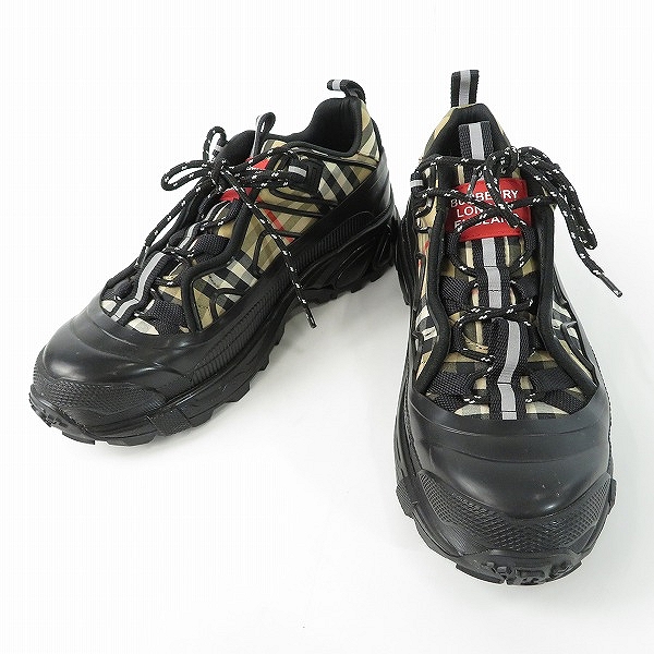 実際に弊社で買取させて頂いたBURBERRY/バーバリー ARTHUR CHECK SNEAKER/アーサーチェックスニーカー/40