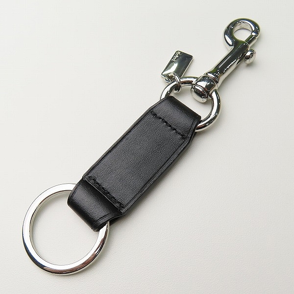 実際に弊社で買取させて頂いたCOACH/コーチ レザー ロゴ キーチェーンの画像 1枚目