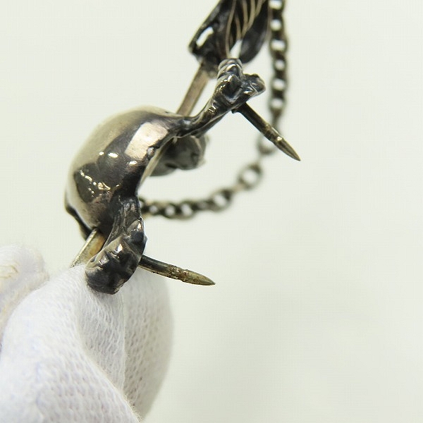 実際に弊社で買取させて頂いた【ギャラ付き】LEATHERS AND TREASURES/レザーズ&トレジャーズ スカルソード ピンバッジの画像 5枚目