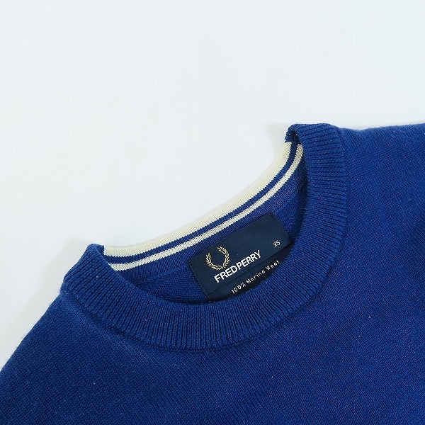 実際に弊社で買取させて頂いたFRED PERRY/フレッドペリー クラシッククルーネック メリノウール セーター K4501/XSの画像 4枚目