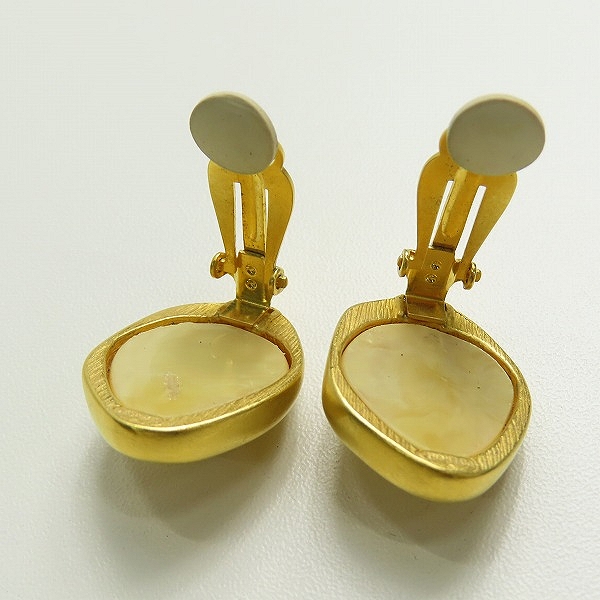 実際に弊社で買取させて頂いたGIVENCHY/ジバンシイ ロゴ/ストーン イヤリング ゴールドの画像 3枚目