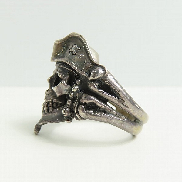 実際に弊社で買取させて頂いたLeathers&Treasures/レザーズアンドトレジャーズ パイレーツオブカリビアン スカル リング 22.5号の画像 2枚目