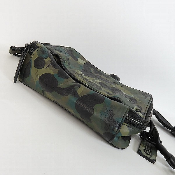 実際に弊社で買取させて頂いたCOACH/コーチ チャーター クロスボディ ウィズ ハイブリッド ポーチ ウィズ カモ C5330の画像 3枚目