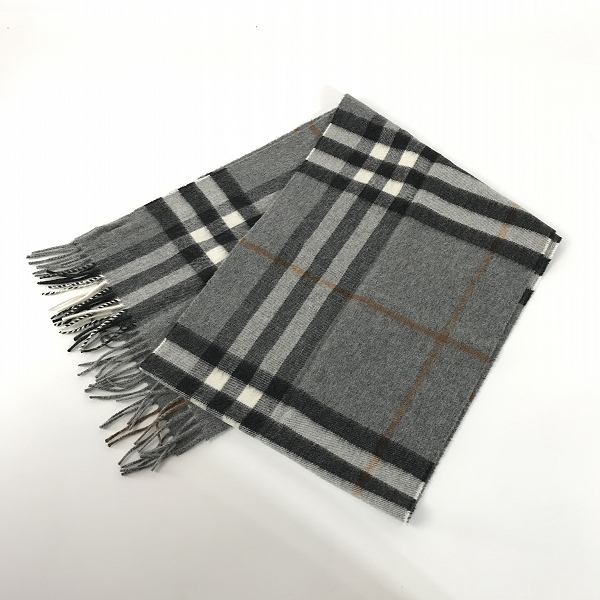 実際に弊社で買取させて頂いた【JPタグ】BURBERRY/バーバリー ジャイアントチェック柄 カシミア100％ マフラー 8016395 71Q