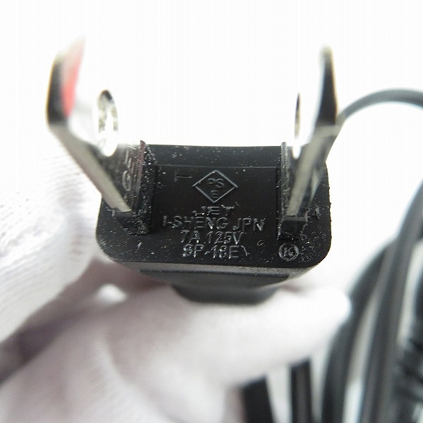 実際に弊社で買取させて頂いたSONY/ソニー PlayStation4/プレステーション4/PS4 Pro CUH-7200B 1TB 本体 コントローラー2点付き【簡易動作確認済】の画像 9枚目