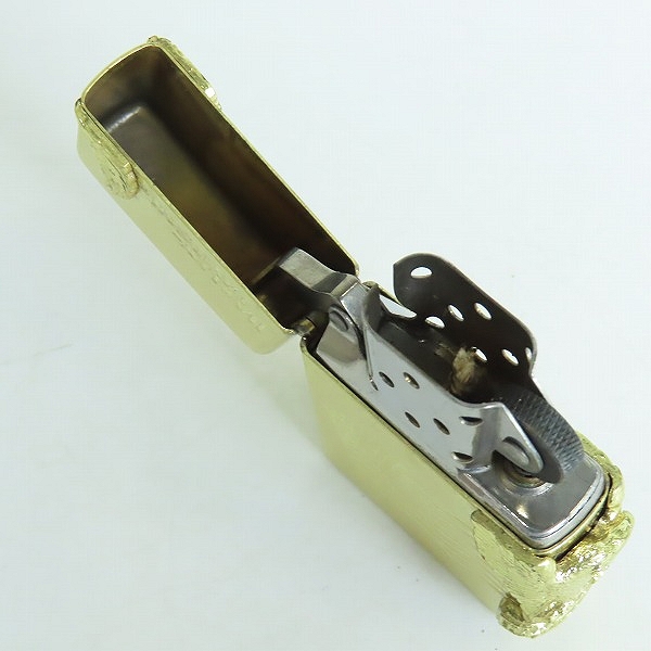 実際に弊社で買取させて頂いたZIPPO/ジッポー HARLEYDAVIDSON/ハーレーダビッドソン 星条旗 イーグルメタル貼り 1993年製の画像 4枚目