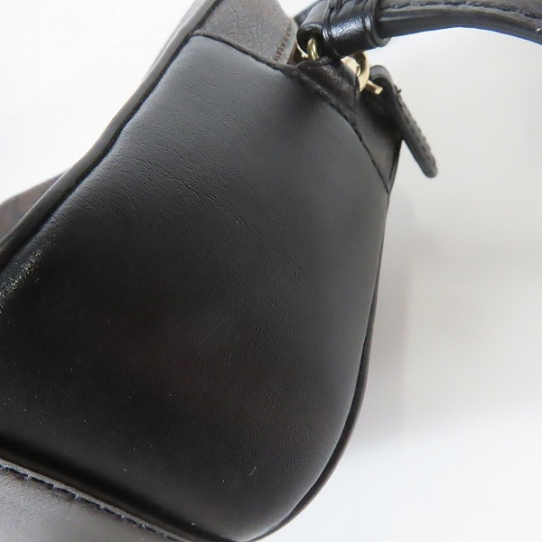 実際に弊社で買取させて頂いたCOACH/コーチ シグネチャー PVC×レザー ショルダーバッグ/カメラバッグ 91677 の画像 8枚目