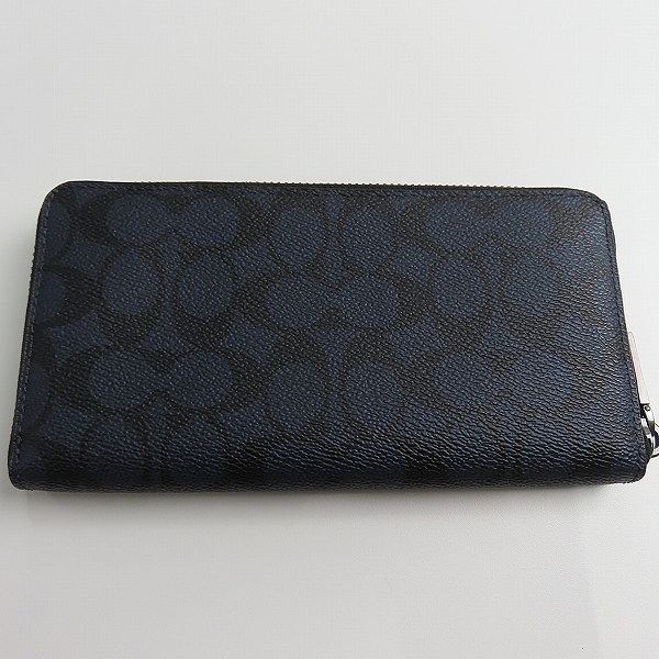 実際に弊社で買取させて頂いたCOACH/コーチ シグネチャー ラウンドジップウォレット/長財布の画像 1枚目