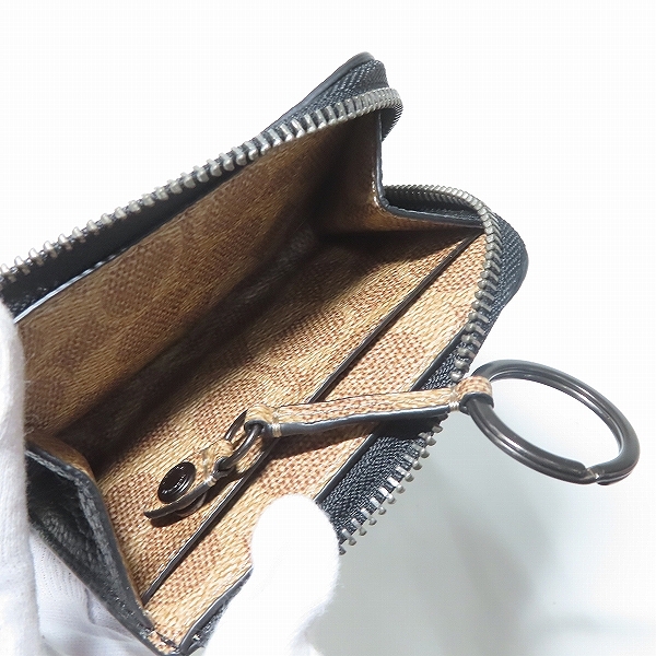 実際に弊社で買取させて頂いたCOACH/コーチ L字ファスナー シグネチャー キーチェーン付きコインケース ブラックの画像 3枚目
