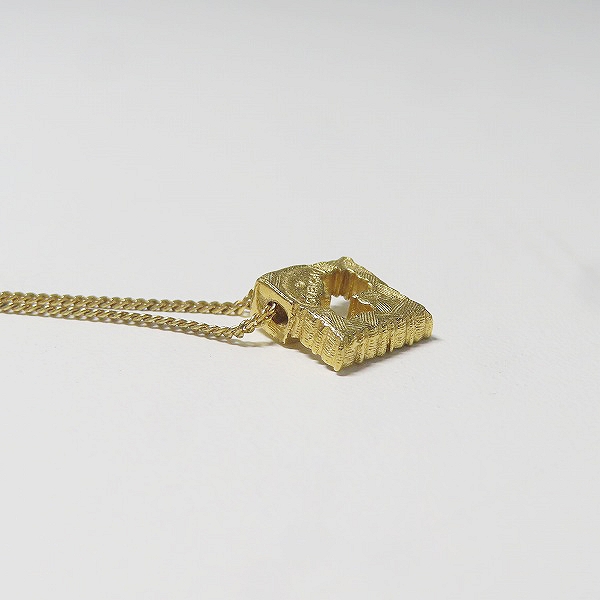 実際に弊社で買取させて頂いたGIVENCHY/ジバンシィ ロゴ ラインストーン ネックレス ゴールドの画像 3枚目