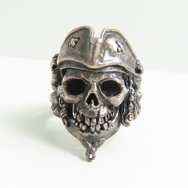 実際に弊社で買取させて頂いたLeathers&Treasures/レザーズアンドトレジャーズ パイレーツオブカリビアン スカル リング 22.5号の画像 1枚目