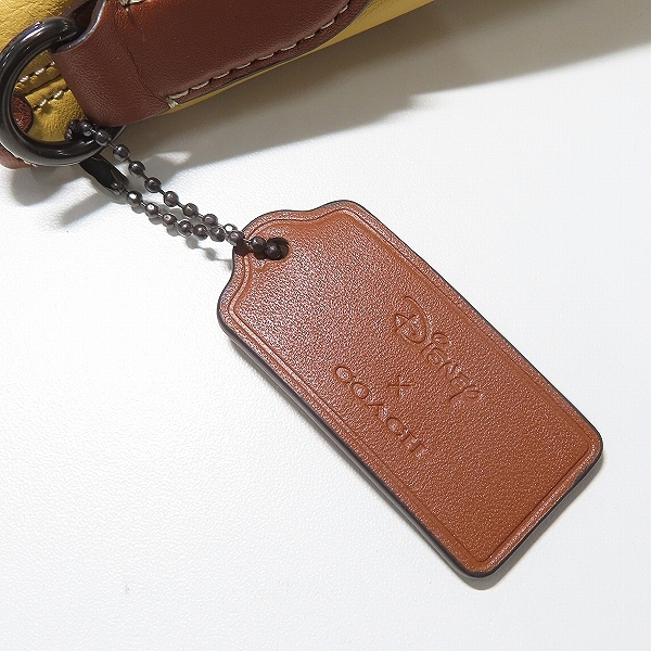 実際に弊社で買取させて頂いたDISNEY×COACH/ディズニー×コーチ ダッフル 13 ウィズ パッチ C8507の画像 4枚目