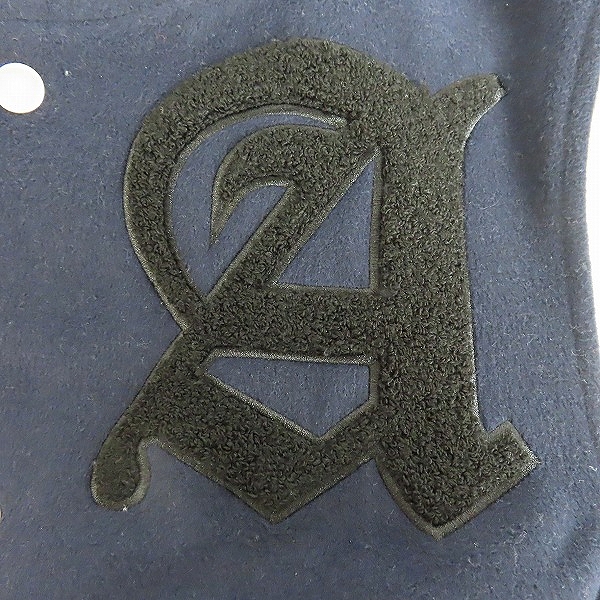 実際に弊社で買取させて頂いたatmos/アトモス Aロゴワッペン フェイクレザー切替 中綿キルティングスタジャン Mの画像 4枚目