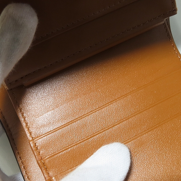 実際に弊社で買取させて頂いたCELINE/セリーヌ スモールトリフォールドウォレット 10D572BZ9.04LUの画像 6枚目