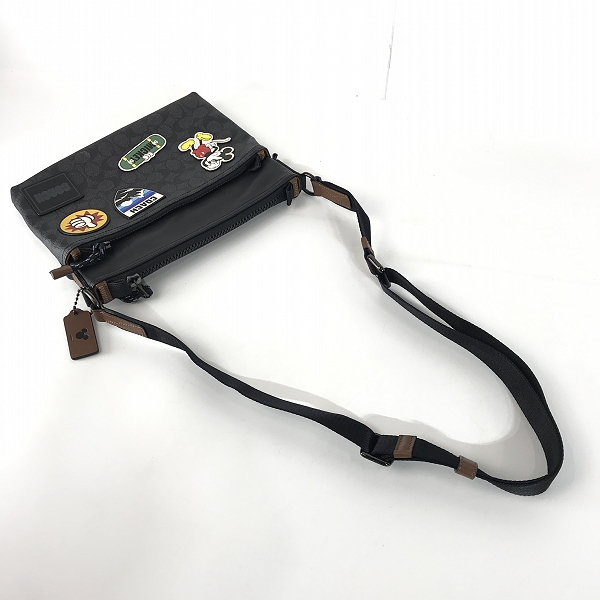 実際に弊社で買取させて頂いたCOACH×Disney/コーチ×ディズニー シグネチャー ショルダーバッグ 3842の画像 2枚目