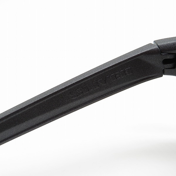 実際に弊社で買取させて頂いた【未使用】OAKLEY/オークリー SLIVER EDGE/スリバーエッジ プリズム 偏光 サングラス アイウェア OO9414-0663の画像 5枚目