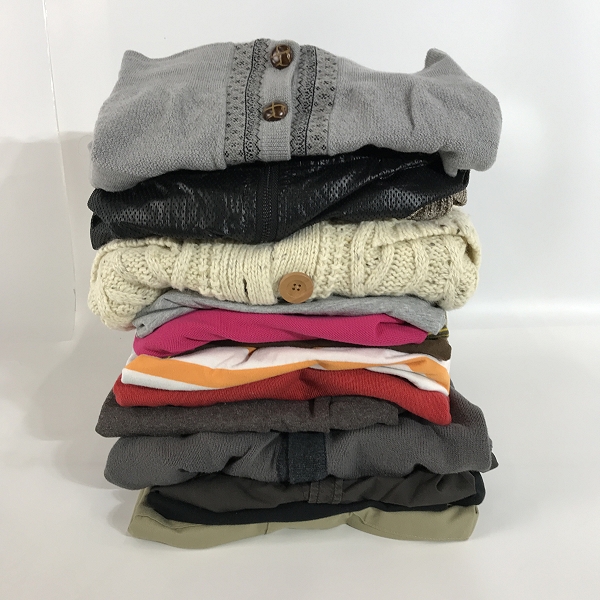 実際に弊社で買取させて頂いた【おまとめ】ディッキーズ/アルマーニジーンズ/ザノースフェイス 他 ボタンシャツ/カーディガン/カットソー 等の画像 1枚目