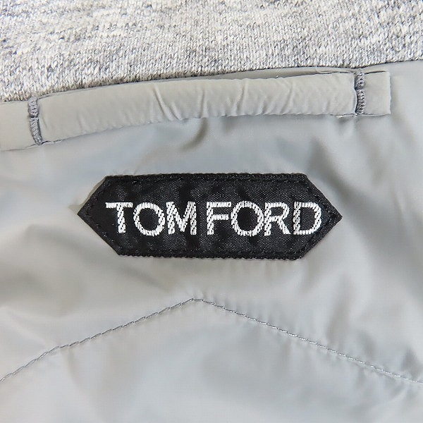 実際に弊社で買取させて頂いたTOM FORD/トムフォード ジップアップ フード ダウンベスト  グレー BY291-TFJ235/48の画像 3枚目