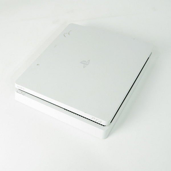 実際に弊社で買取させて頂いたSONY/ソニー PlayStation 4/PS4/プレイステーション4 1TB 本体のみ CUH-2200B グレイシャー・ホワイト【簡易動作確認済】