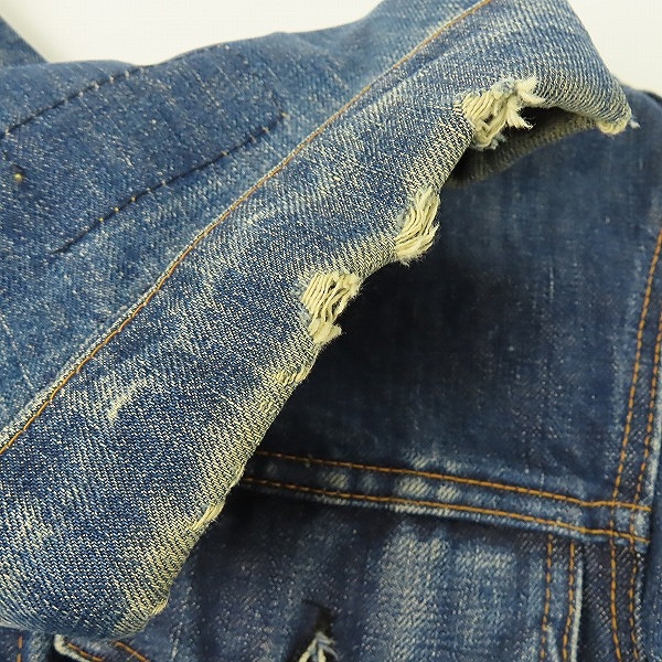 実際に弊社で買取させて頂いたLEVIS/リーバイス 刻印525 BigE 不均等V 4th ヴィンテージ/ビンテージ デニムジャケットの画像 6枚目