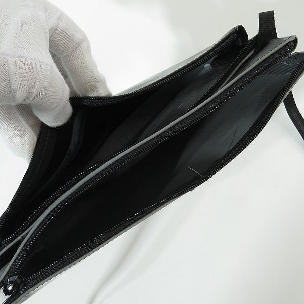 実際に弊社で買取させて頂いたFREITAG/フライターグ ポーチ サコッシュ ブラック×グレーの画像 5枚目