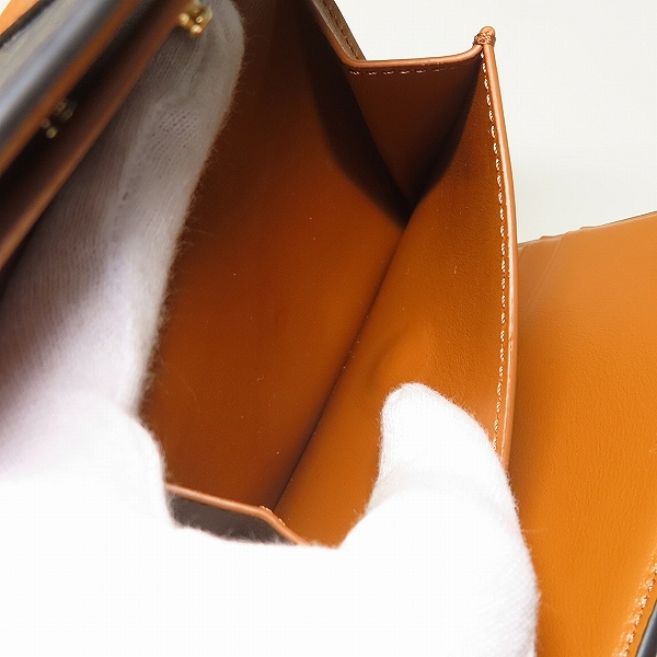実際に弊社で買取させて頂いたCELINE/セリーヌ スモールトリフォールドウォレット 10D572BZ9.04LUの画像 5枚目