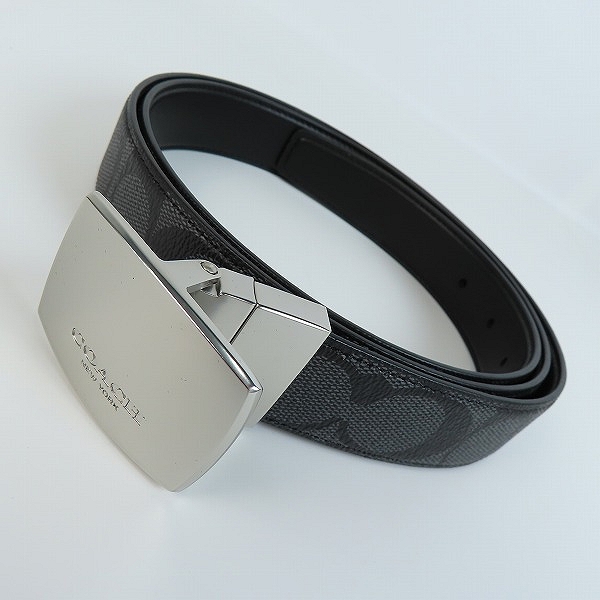 実際に弊社で買取させて頂いたCOACH/コーチ ミニシグネチャー レザーベルト 