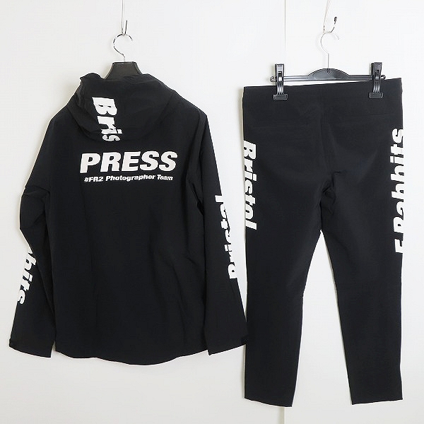 実際に弊社で買取させて頂いたF.C.Real Bristol×FR2/エフシーレアルブリストル×エフアールツー WARM UP JACKET/ウォームアップジャケット FCRB-202118/XLの画像 1枚目