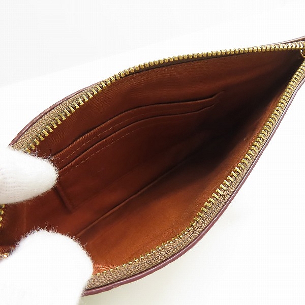 実際に弊社で買取させて頂いたCOACH/コーチ レキシーポーチの画像 4枚目