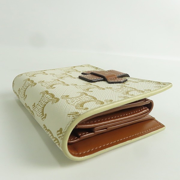 実際に弊社で買取させて頂いたCELINE/セリーヌ スモール ストラップ ウォレット トリオンフ 10H262DB7.01TAの画像 2枚目