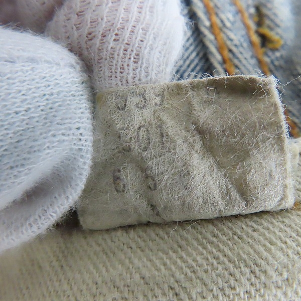 実際に弊社で買取させて頂いたLEVI'S/リーバイス 501 66前期 刻印6 スモールe 不均等V デニムパンツ /36の画像 4枚目
