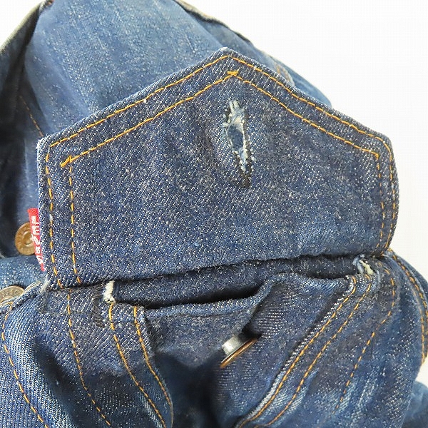実際に弊社で買取させて頂いたLEVIS/リーバイス 刻印525 BigE 不均等V 4th ヴィンテージ/ビンテージ デニムジャケットの画像 5枚目