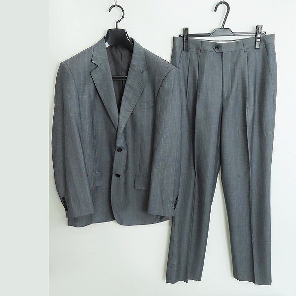 実際に弊社で買取させて頂いたGIORGIO ARMANI LE COLLEZIONI/ジョルジオアルマーニ リネン セットアップ スーツ 48/32