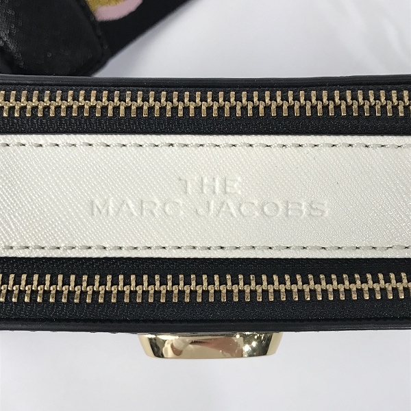 実際に弊社で買取させて頂いたTHE MARC JACOBS/ザ マークジェイコブス スナップショット ミニショルダーバッグの画像 4枚目