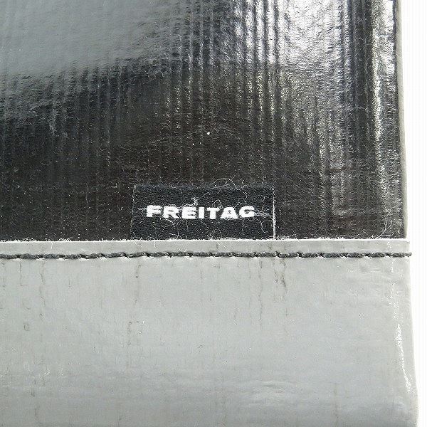 実際に弊社で買取させて頂いたFREITAG/フライターグ ポーチ サコッシュ ブラック×グレーの画像 4枚目