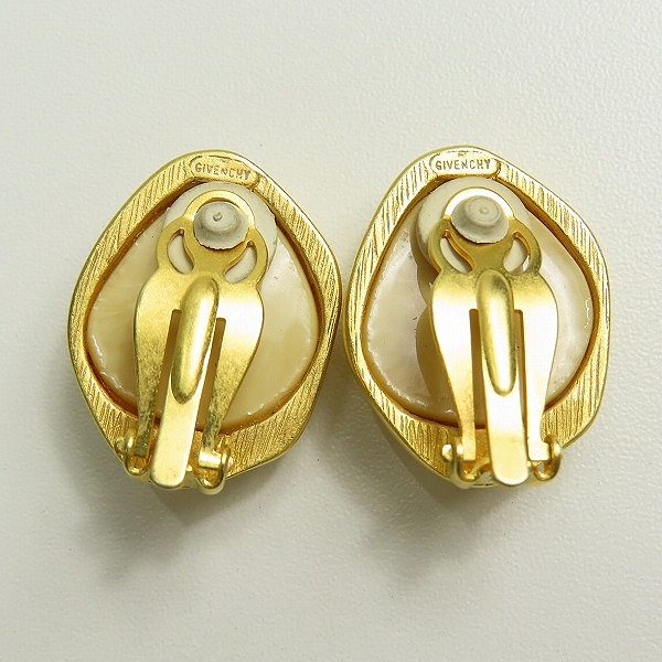 実際に弊社で買取させて頂いたGIVENCHY/ジバンシイ ロゴ/ストーン イヤリング ゴールドの画像 1枚目