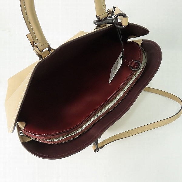 実際に弊社で買取させて頂いたCOACH/コーチ ダコタサッチェル レザー 2WAY ハンドバッグ  59132 の画像 4枚目