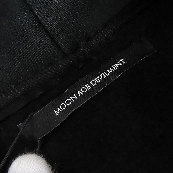 実際に弊社で買取させて頂いた【未使用】MOONAGE DEVILMENT/ムーンエイジデビルメント プルオーヴァーワッペンフーデット mcs-0457/44の画像 2枚目
