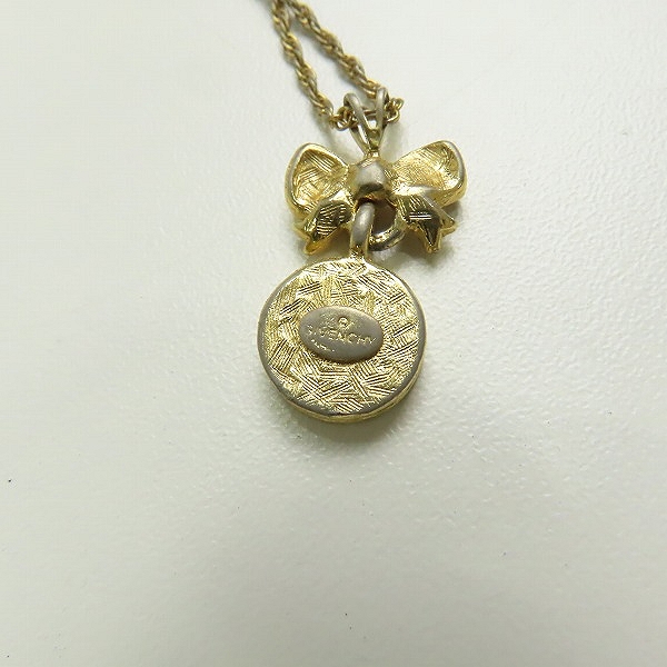 実際に弊社で買取させて頂いたGIVENCHY/ジバンシィ リボン 4Gロゴ ネックレス ゴールドの画像 6枚目