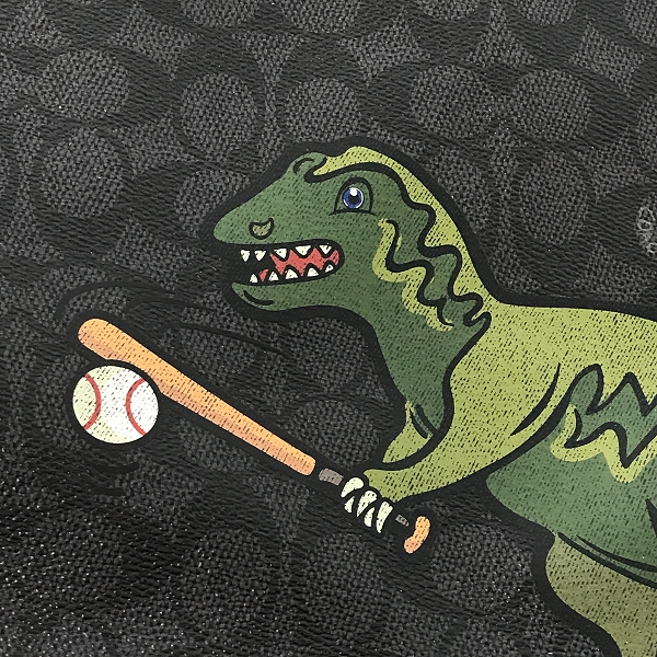 実際に弊社で買取させて頂いたCOACH/コーチ 2WAYトート レキシープレイ フィールドトートバッグ 恐竜 C4723の画像 6枚目