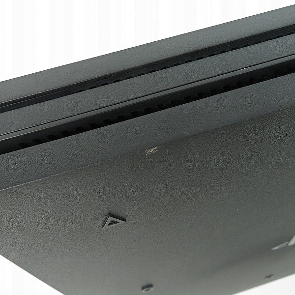 実際に弊社で買取させて頂いたSONY/ソニー PlayStation4/プレステーション4/PS4 Pro CUH-7200B 1TB 本体 コントローラー2点付き【簡易動作確認済】の画像 6枚目