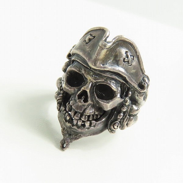 実際に弊社で買取させて頂いたLeathers&Treasures/レザーズアンドトレジャーズ パイレーツオブカリビアン スカル リング 22.5号