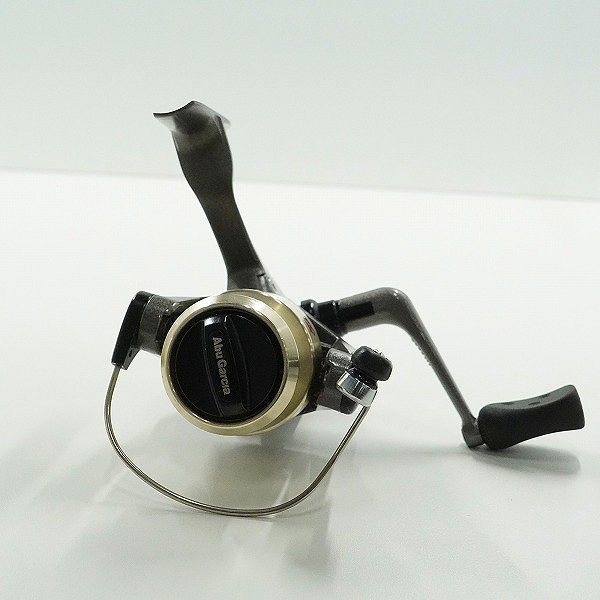 実際に弊社で買取させて頂いた【難あり】AbuGarcia/アブガルシア Cardinal C-3F カーディナル スピニングリール 箱付きの画像 2枚目