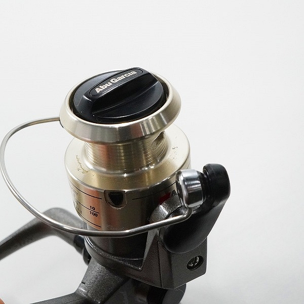 実際に弊社で買取させて頂いた【難あり】AbuGarcia/アブガルシア Cardinal C-3F カーディナル スピニングリール 箱付きの画像 4枚目