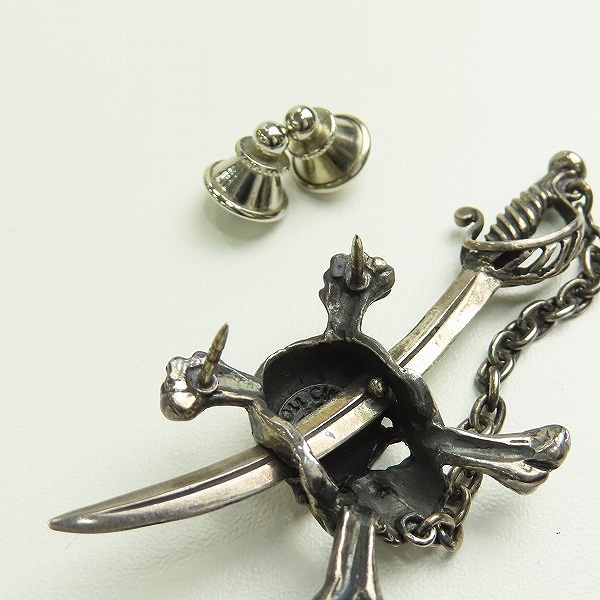 実際に弊社で買取させて頂いた【ギャラ付き】LEATHERS AND TREASURES/レザーズ&トレジャーズ スカルソード ピンバッジの画像 4枚目