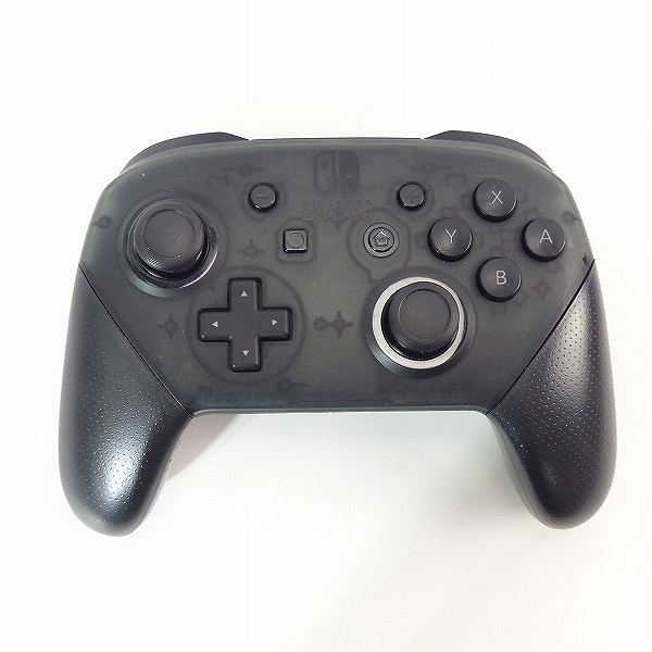 実際に弊社で買取させて頂いたNintendo/任天堂 Switch Pro コントローラー/プロコン HAC-A-FSSKA【通電確認済み】の画像 1枚目