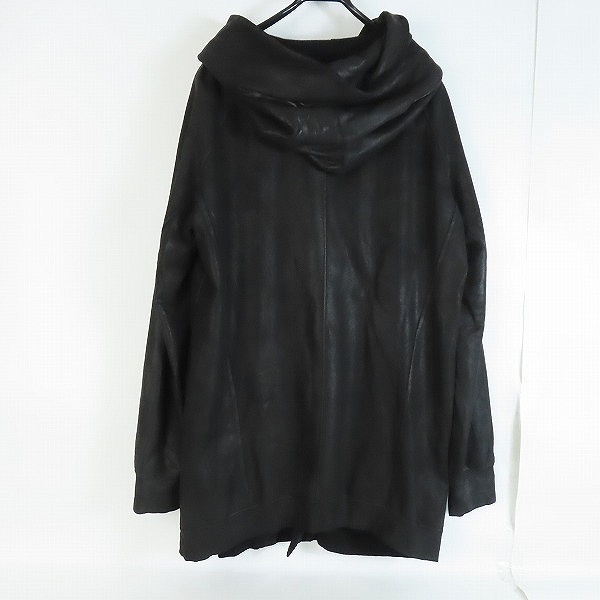 実際に弊社で買取させて頂いたJULIUS/ユリウス 21SS コーティング ジオメトリック ロング パーカー 737CUM16-C/3の画像 1枚目