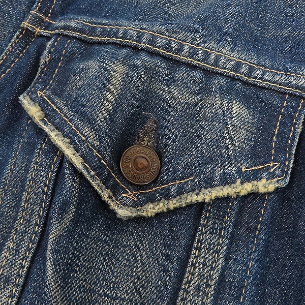 実際に弊社で買取させて頂いたLevi's/リーバイス デニムジャケット 70505-0217/40の画像 9枚目